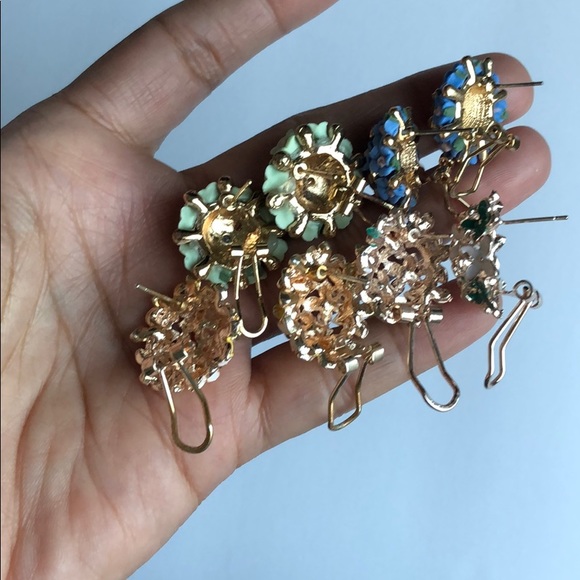 NWOT FLOWER FLORAL STUD CLIP ON POST BACK EARRINGS - Picture 7 of 8